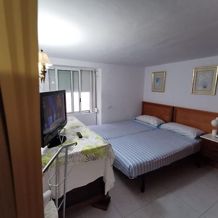 Apartment & Rooms Constanti Bagian luar foto