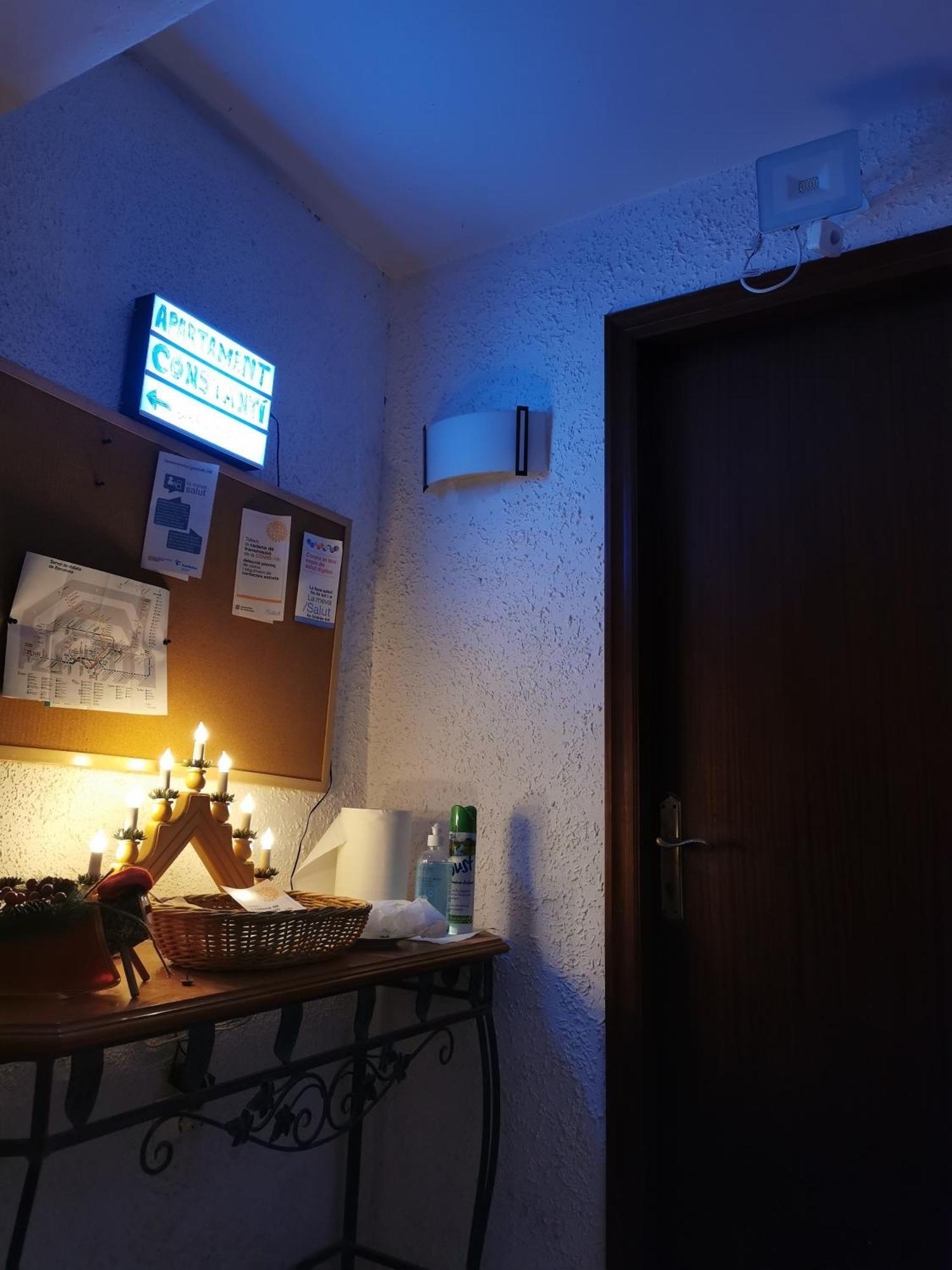 Apartment & Rooms Constanti Bagian luar foto
