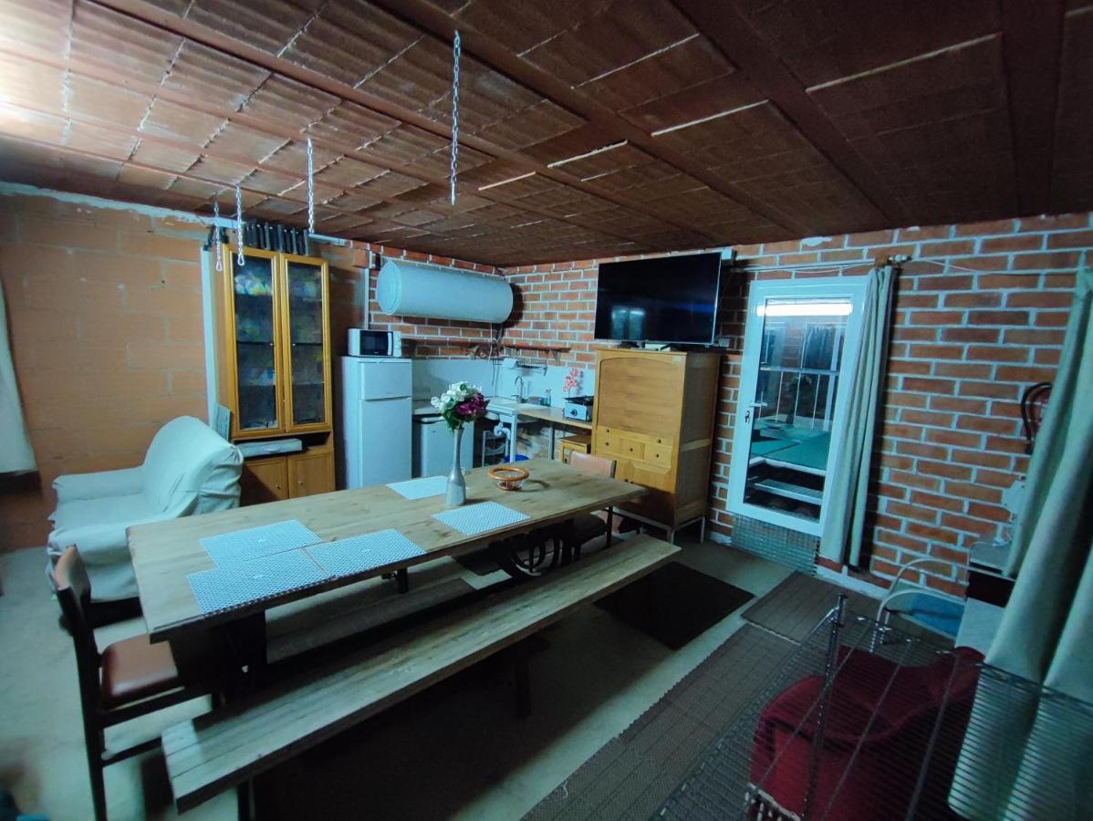 Apartment & Rooms Constanti Bagian luar foto