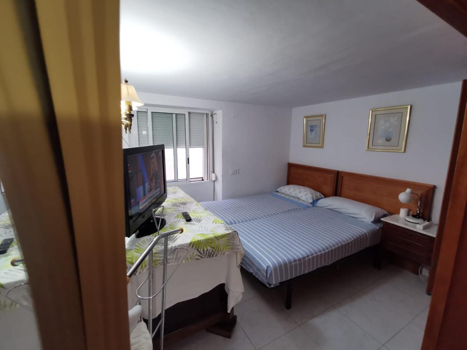 Apartment & Rooms Constanti Bagian luar foto