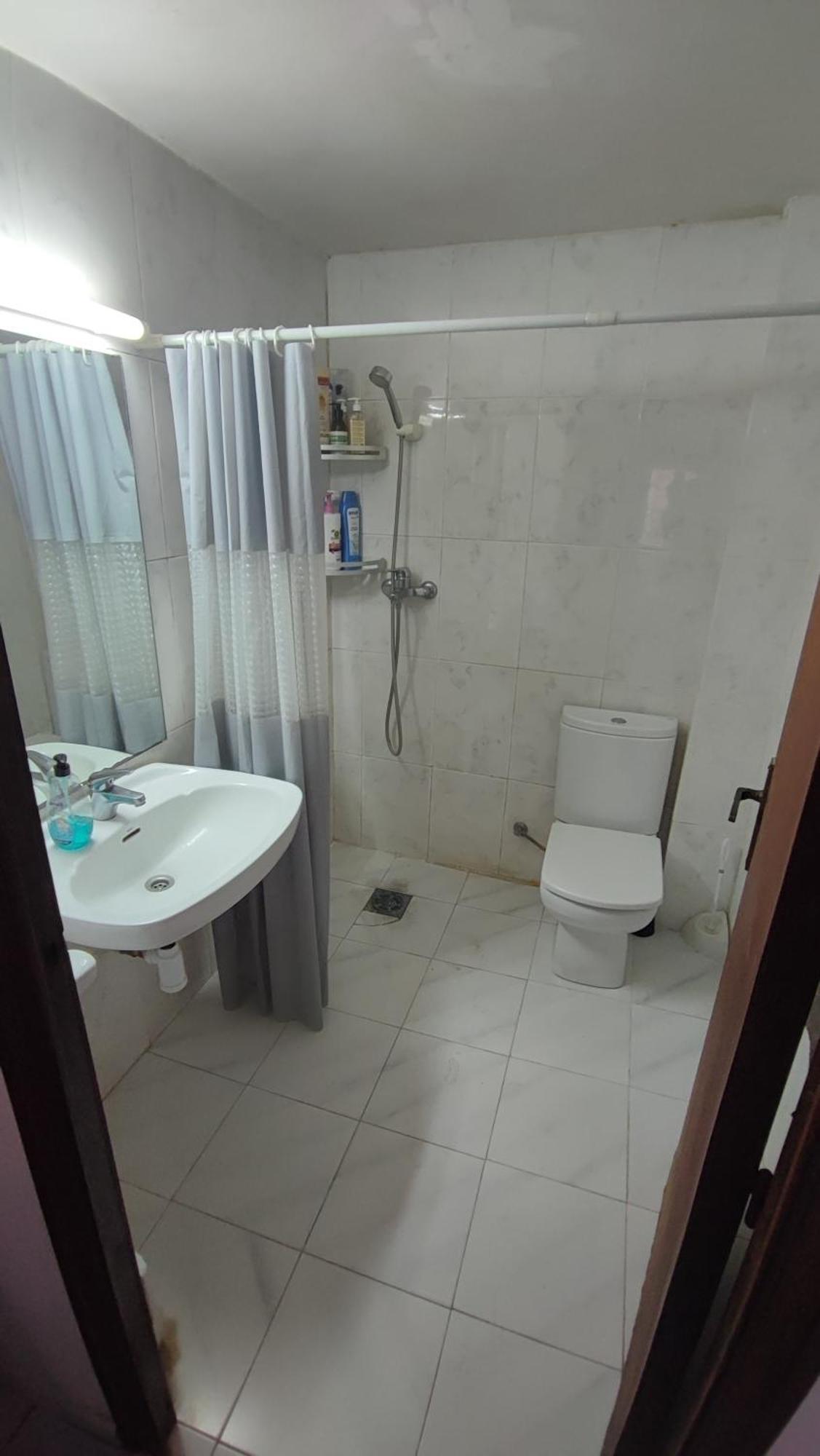 Apartment & Rooms Constanti Bagian luar foto