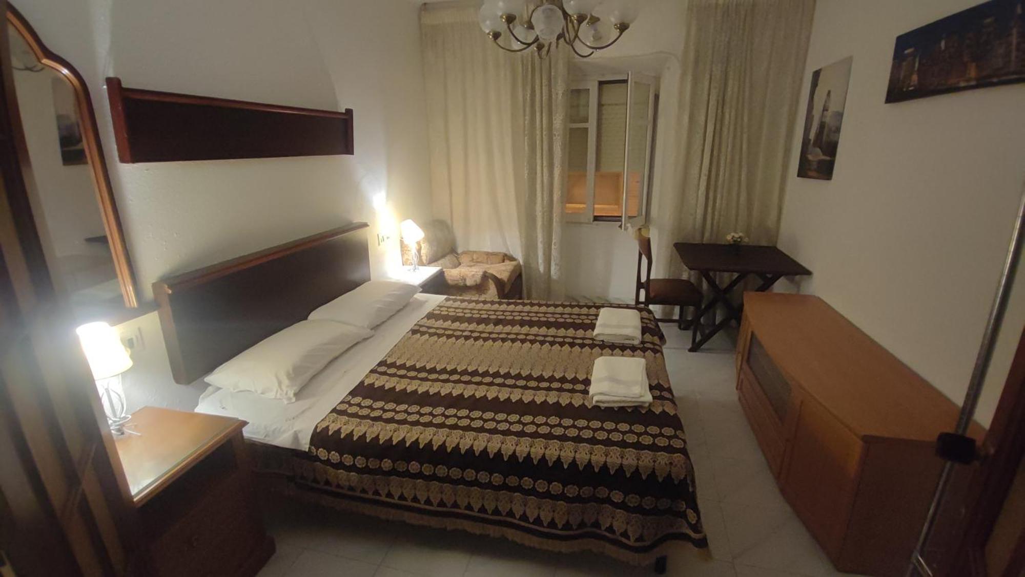 Apartment & Rooms Constanti Ruang foto